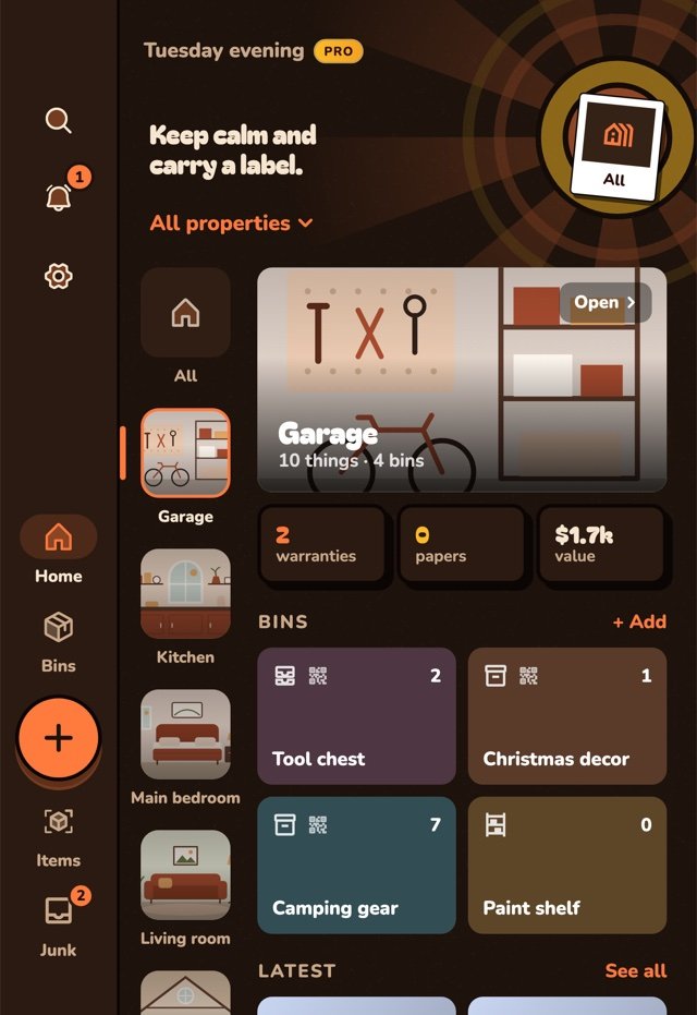 StuffSensei on the iPhone Duo outer display, with the tabs down the side