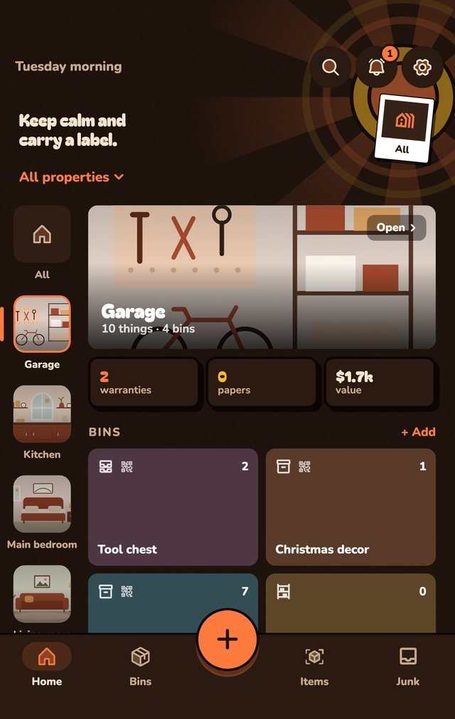 StuffSensei on the Galaxy Z Fold 8 cover screen